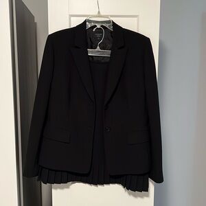 Tahari ASL skirt suit
